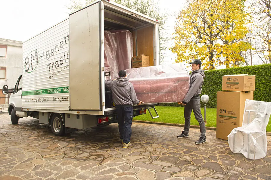 Cambiare casa: tutti i costi e i passaggi per fare il trasloco