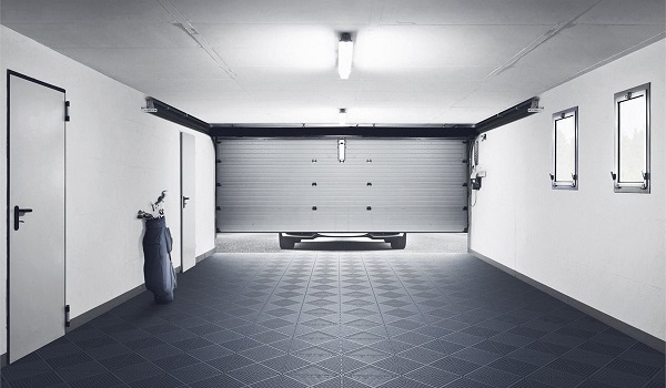 Pavimento per garage, come scegliere il rivestimento migliore