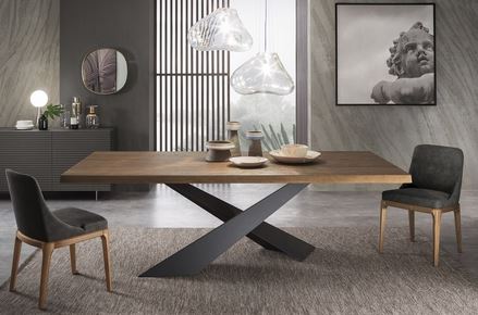 Tavolo da pranzo: un complemento d'arredo indispendabile ed elegante